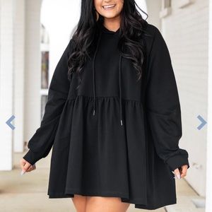 Black sweatshirt dress worn once in perfect condition. Fits like a 14/16 size 1X